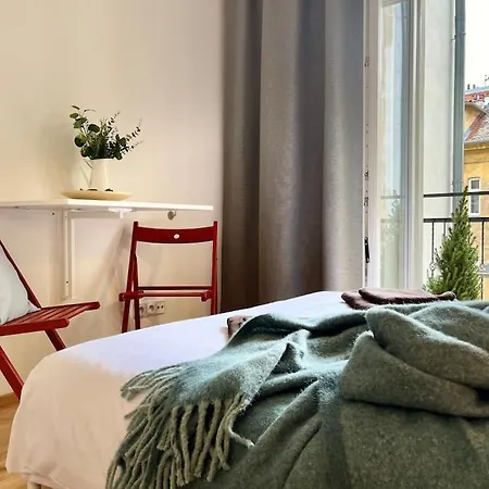 アパート Sunlit - プラハ